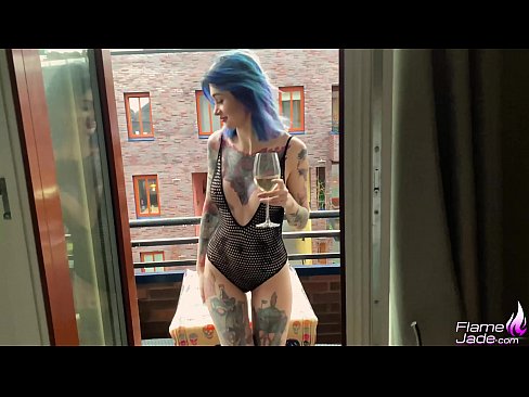 ❤️ ပွင့်နေသော ကောင်းကင်အောက်တွင် အပြင်းအထန် တချက်လောက် စို့နေသော မိန်းကလေး ❤ Russian porn မှာ porn my.eggporncomics.ru ❌️❤